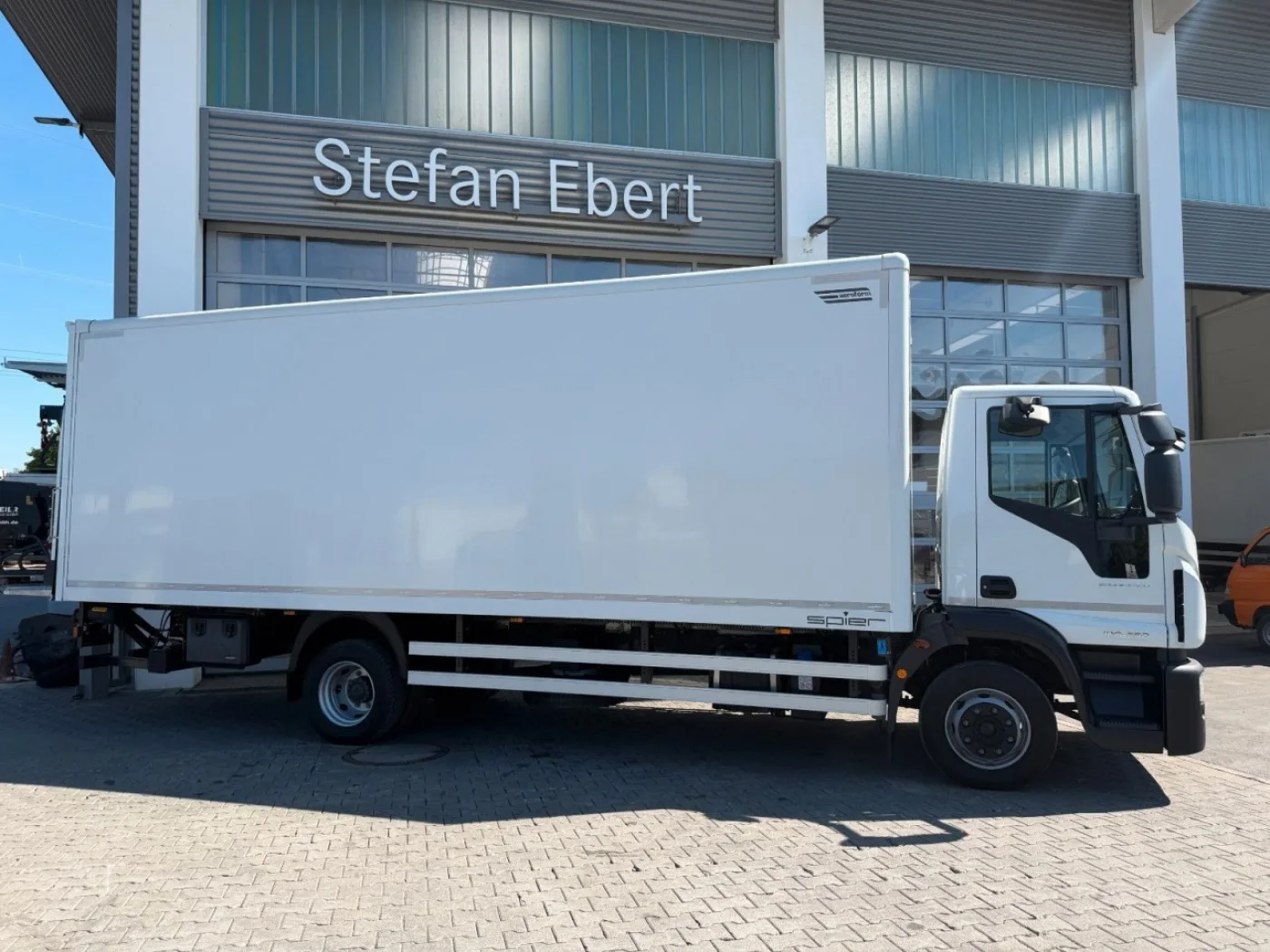 Iveco Eurocargo ML120E25 LBW PAlfinger 1.500kg 3 Sitze - 5