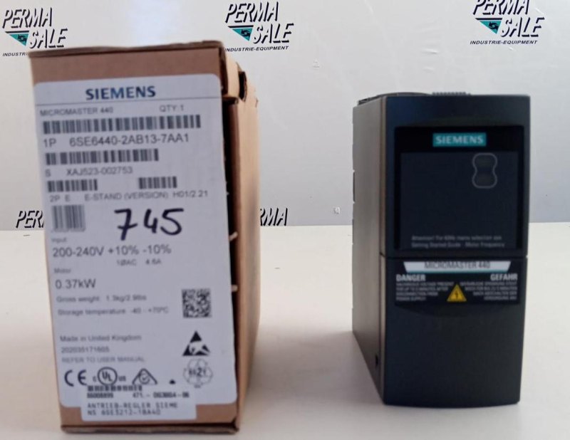 Siemens MICROMASTER 440 6SE6440-2AB13-7AA1 Frequency Converter