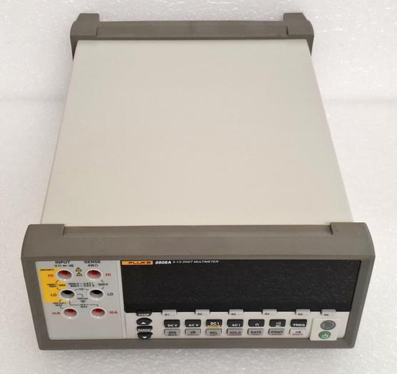 Fluke 8808A 5.5 Digit Bench Digital Multimeter