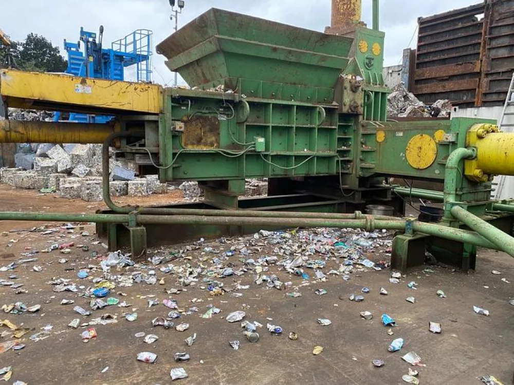 2009 Harris TGS 220 B2 Ferrous Metal Baler
