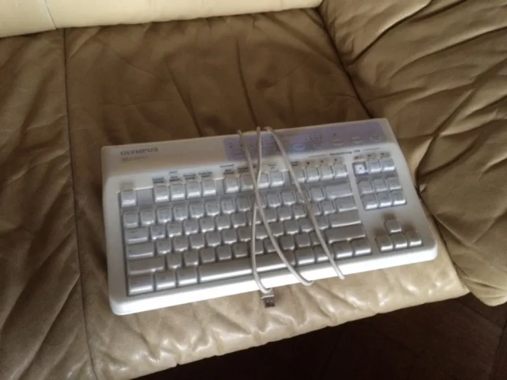Olympus MAJ-845 Videoprozessor Keyboard