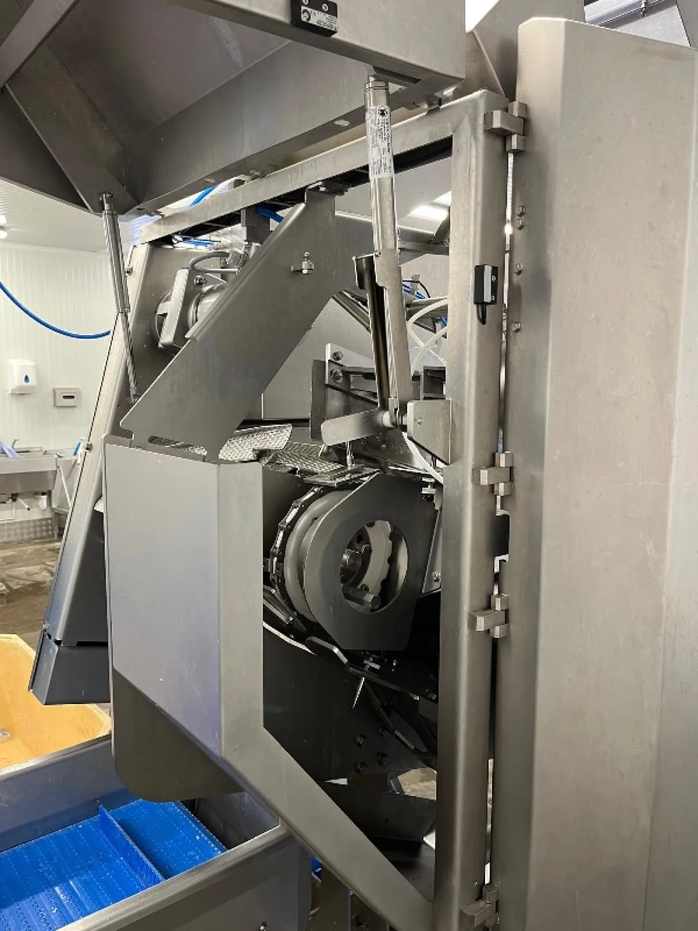 Baader 588 Fish Filleting Machine - 8