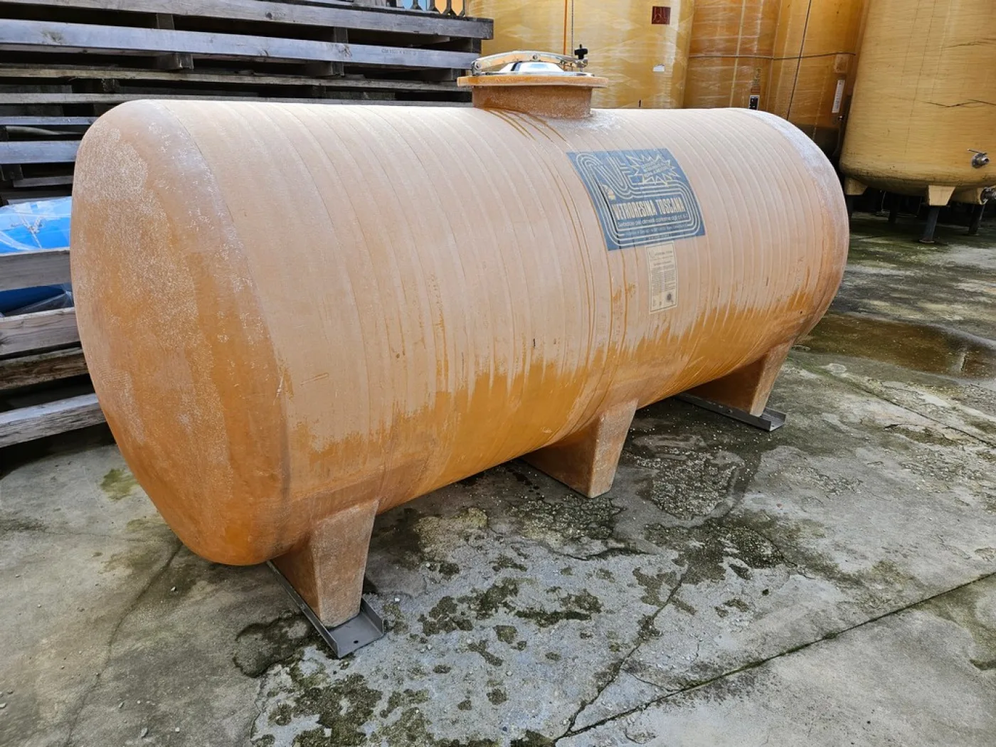 FIBERGLASS TANK LITERS 3000 (HL 30) FIRM VETRORESINA TOSCANA FOR CARRIAGE, SECOND-HAND EQUIPMENT - 7