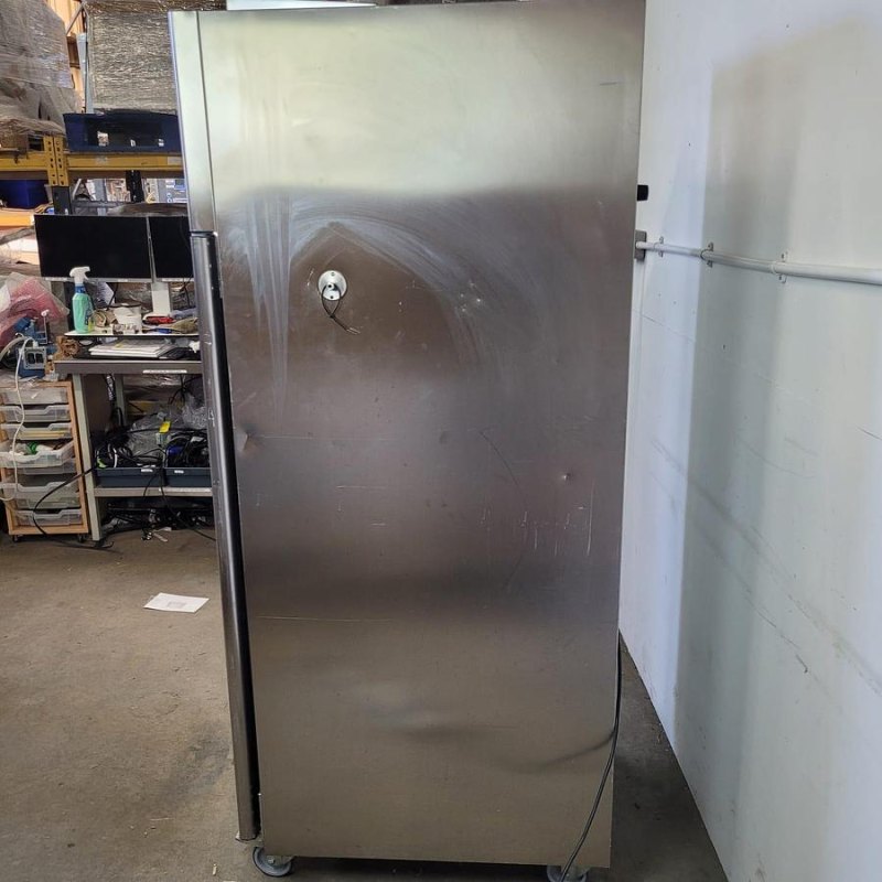 Foster R134A Refrigerator
