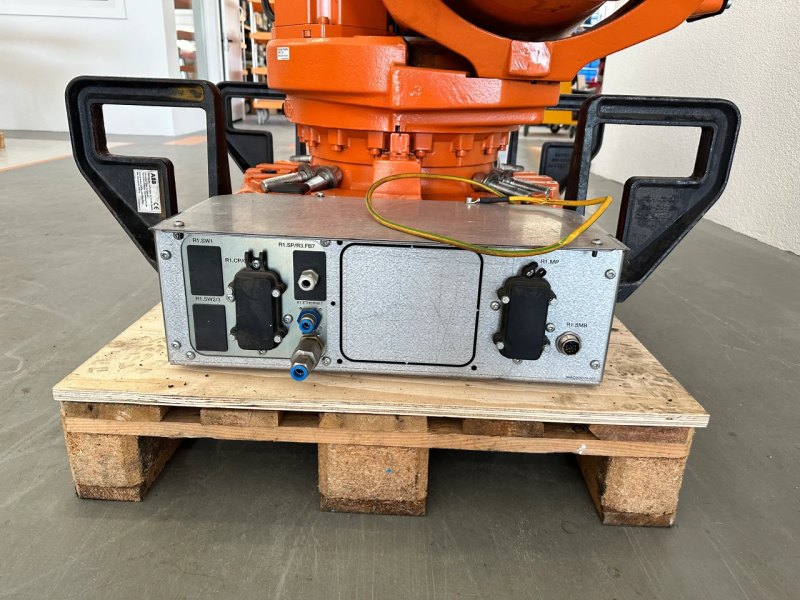 ABB IRB6640-180/2.55 M2004 IRC5