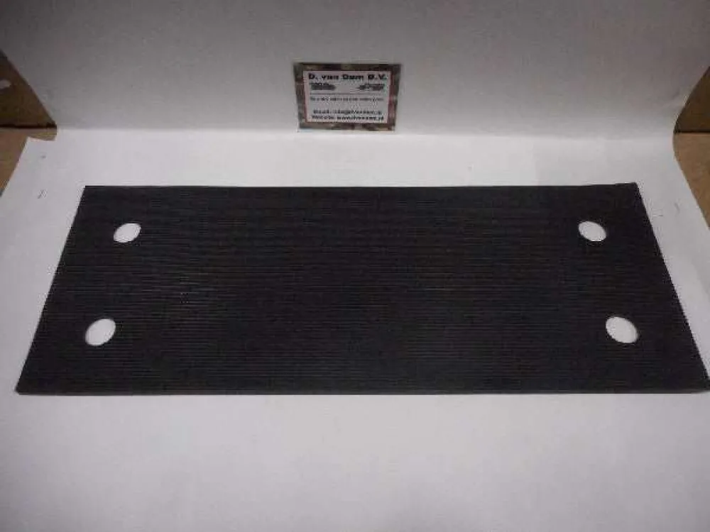 Accubak rubber