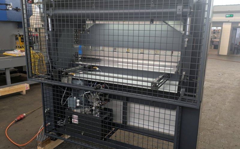 Hydraulische konventionelle Abkantpresse HOL-40E 1500
