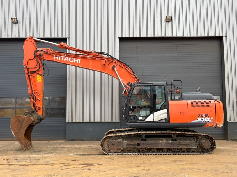 Hitachi ZX210 LC – 6