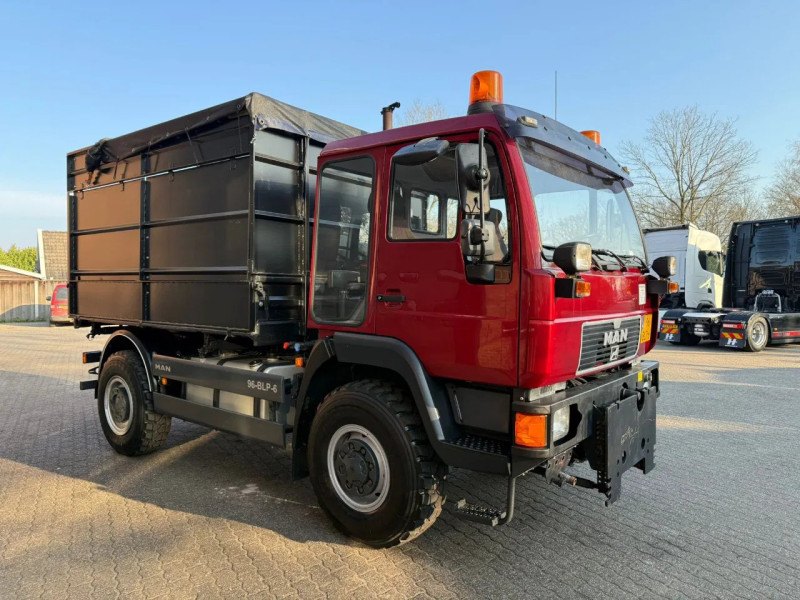 MAN 10,163 4x4 63,042KM!!! PTO/Hydraulic front+rear PTO Lift rear 3 Side tipper