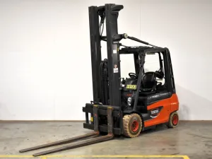 Frontstapler Linde E 30 387 (2014)