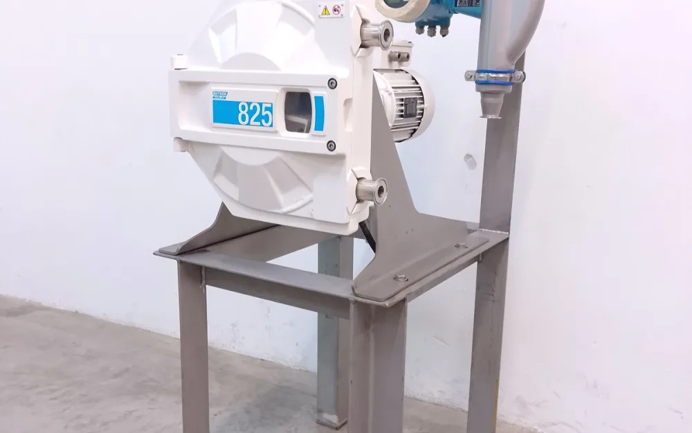 POMPA PERISTALTICA CON MISURATORE DI PORTATA ELETTROMAGNETE – WATSON MARLOW – MOD. 825