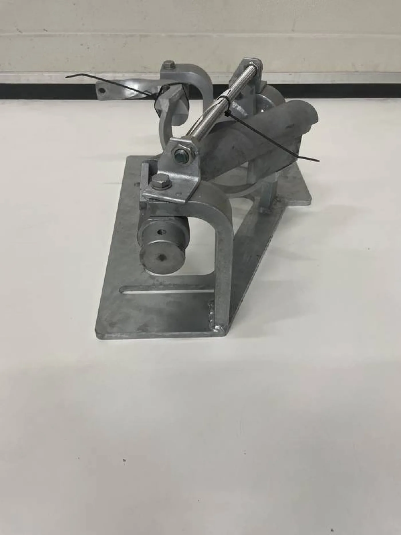 Switch left outside 25°- 90° . Tube height 15 cm on plate - 2