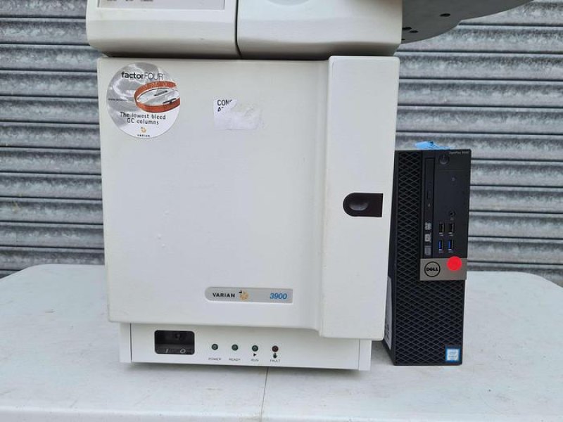 Varian 3900 GC with CP-8400 Autosampler