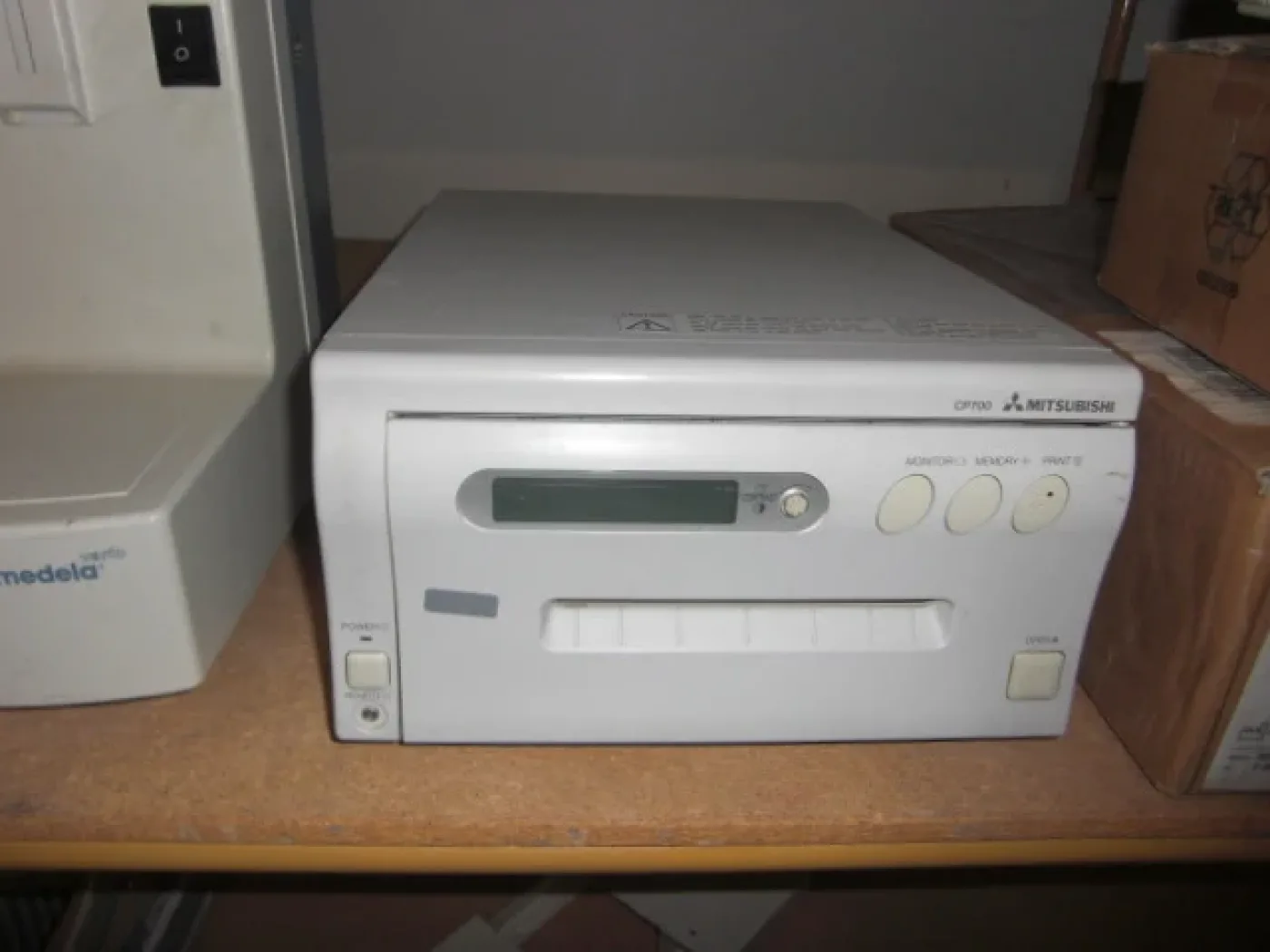 Mitsubishi CP-700 E Videoprinter (color) - 1