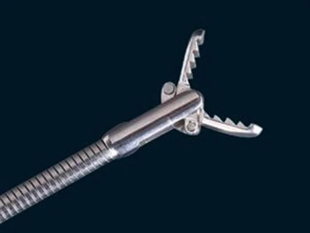 alligator type grasping forcep 700 X 1.8 mm