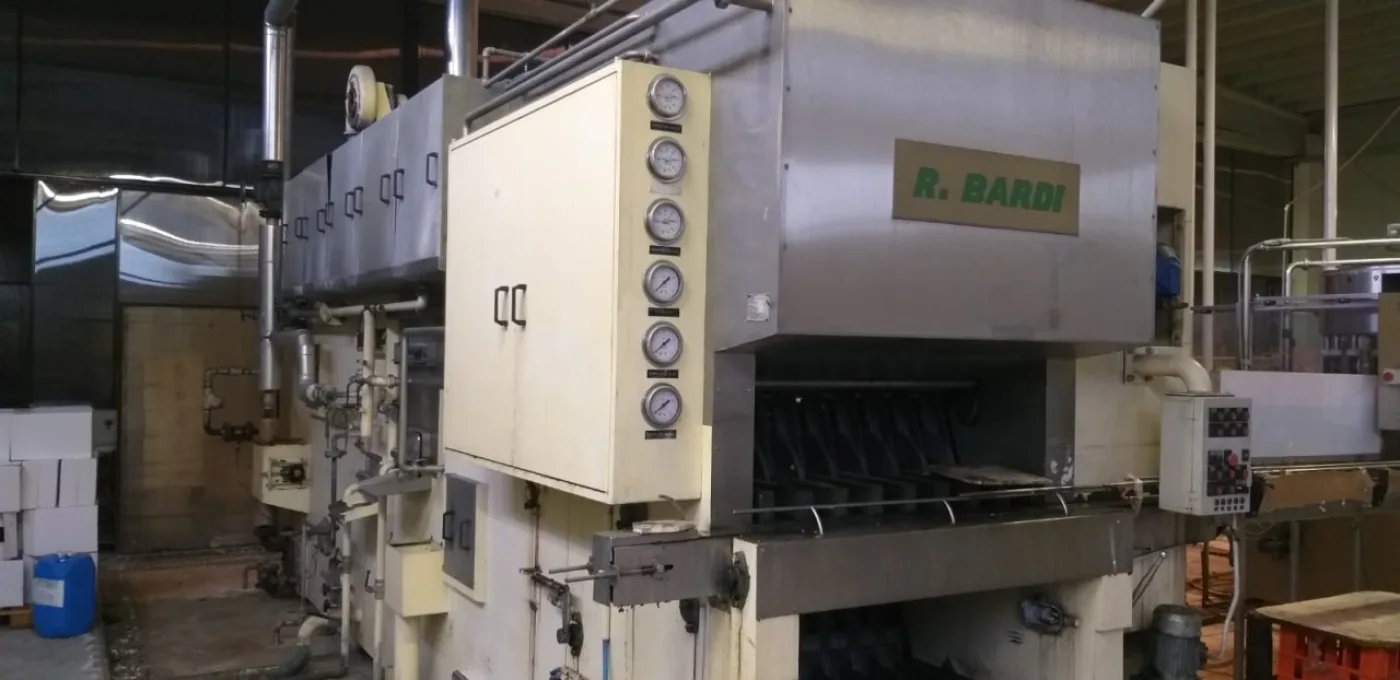 BARDI BOTTLE WASHER WITH 8 RANKS, SECOND-HAND MACHINE - 7