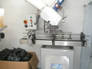 CAPSULES DISTRIBUTOR OMAR, WITH BASE AND CONVEYOR BELT IN STAINLESS STEEL, SECOND-HAND MACHINE