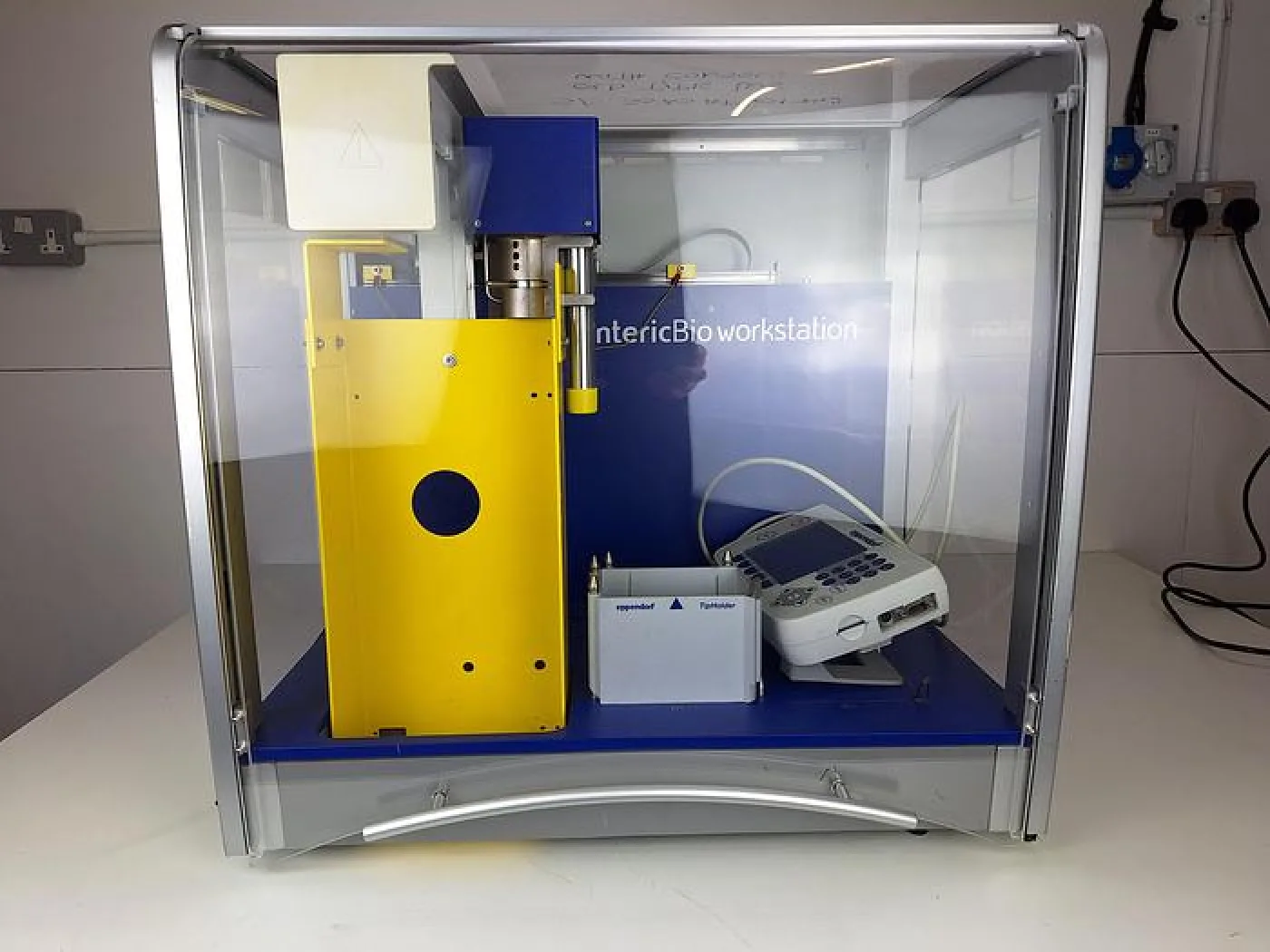 Eppendorf EntericBio Workstation Workstation - 1