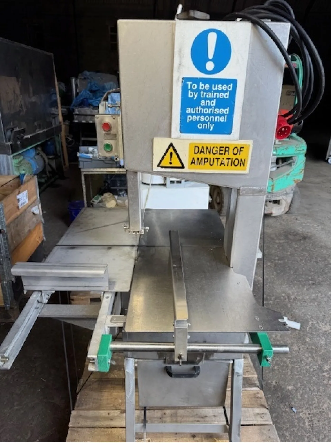 AEW 350 Bandsaw – Sliding Bed - 1