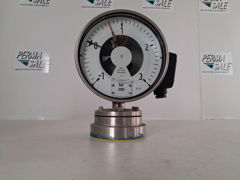 WIKA NG160 Pressure Gauge -1 to 3 bar with Inductive Contact