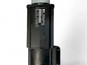 REXROTH Indramat Permanent Magnet Motor MKD071B-061-KP1-KN MKD071-46452: