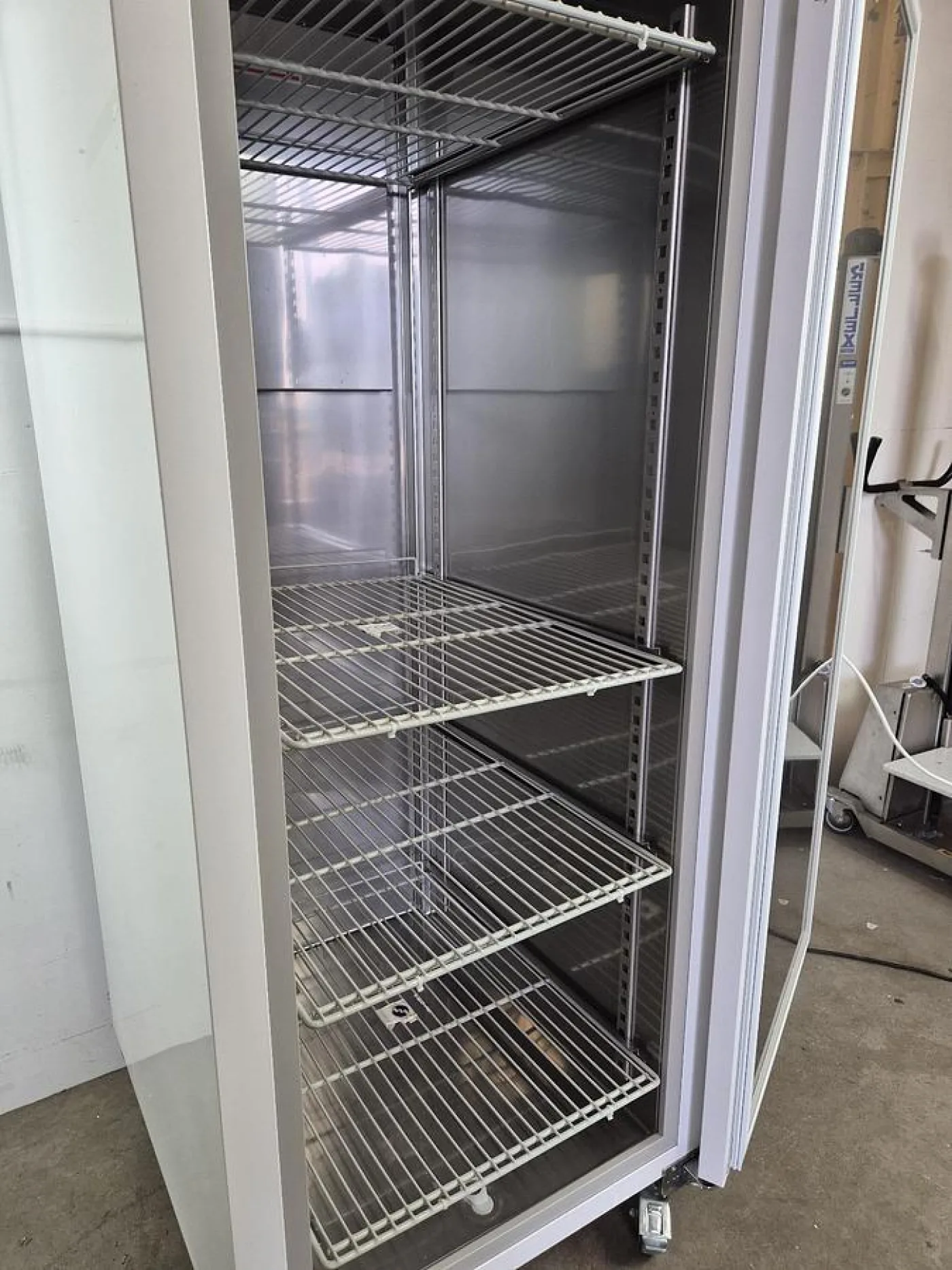 Leibherr Mediline LKPv 6520 Refrigerator - 6