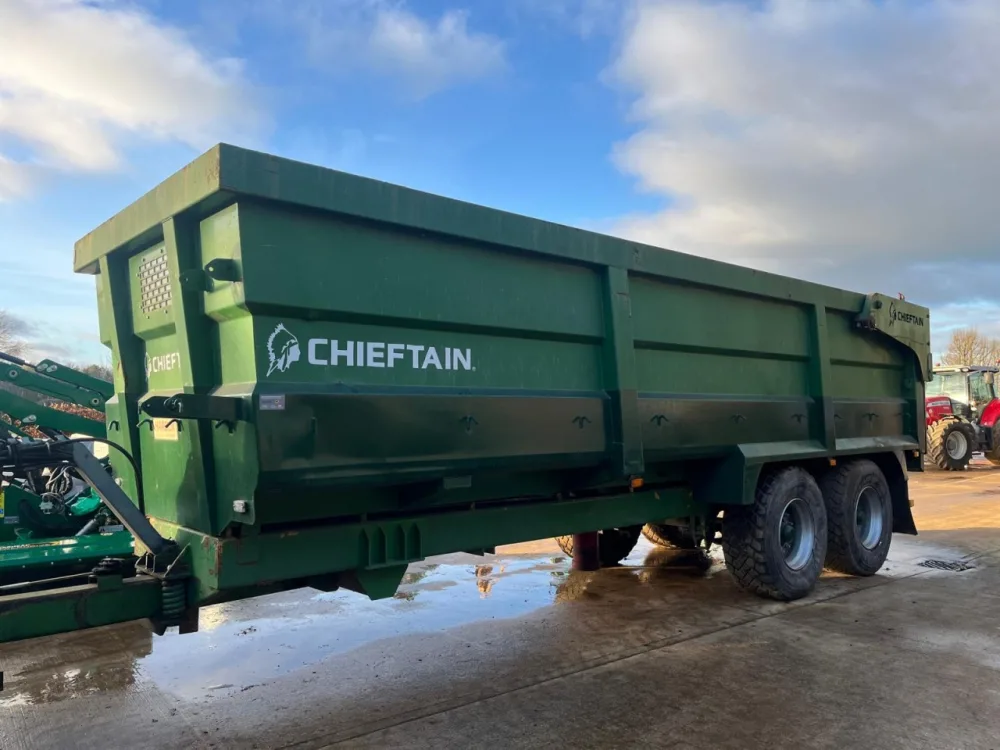 Chieftain 18 ton Root Trailer