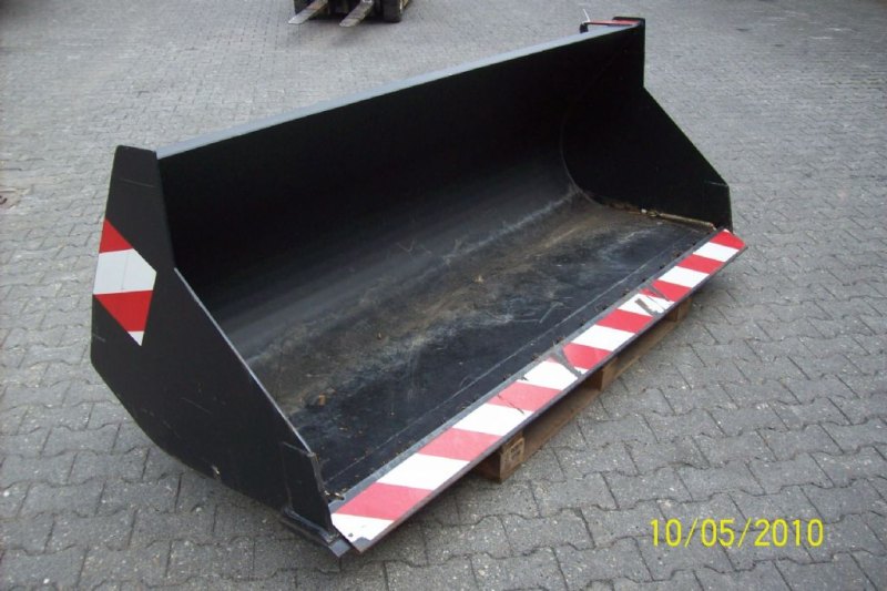 Manitou Erd- und Sandschaufel CBR 1000ccm