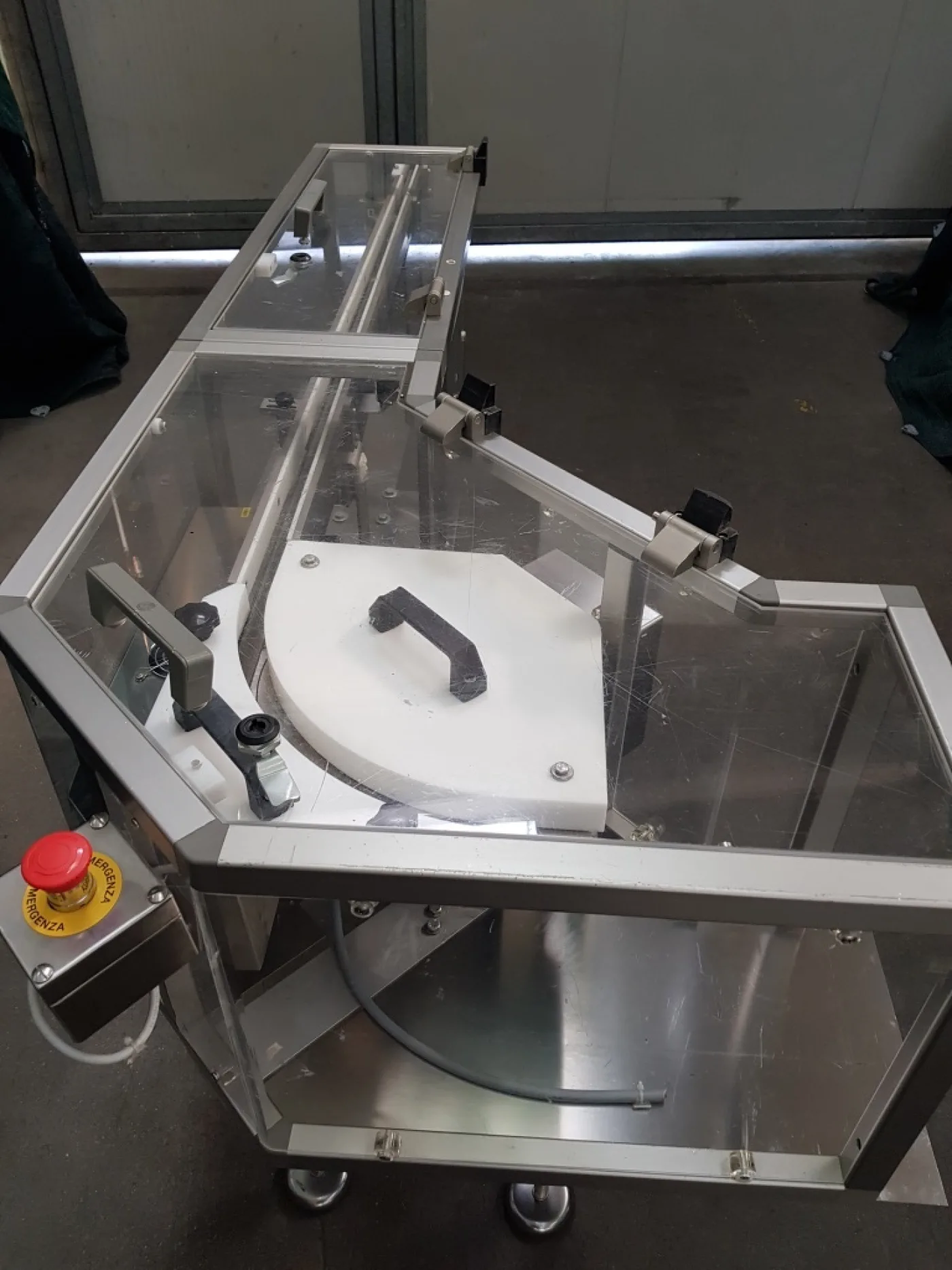 NASTRO TRASPORTATORE A TAPPETO IN ACCIAIO INOX CON CURVA A 90° - 5