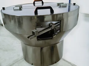 ALIMENTATORE ORIENTATORE VIBRANTE