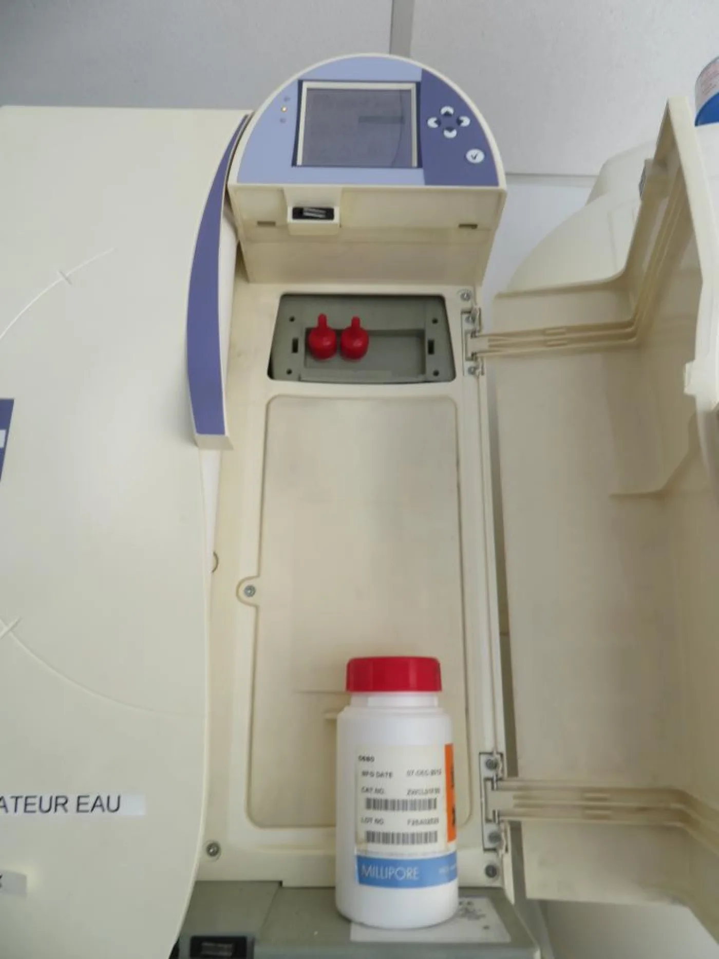 Merck Millipore Merck Millipore Elix Water Purification System with Reservoir- R and D - 2