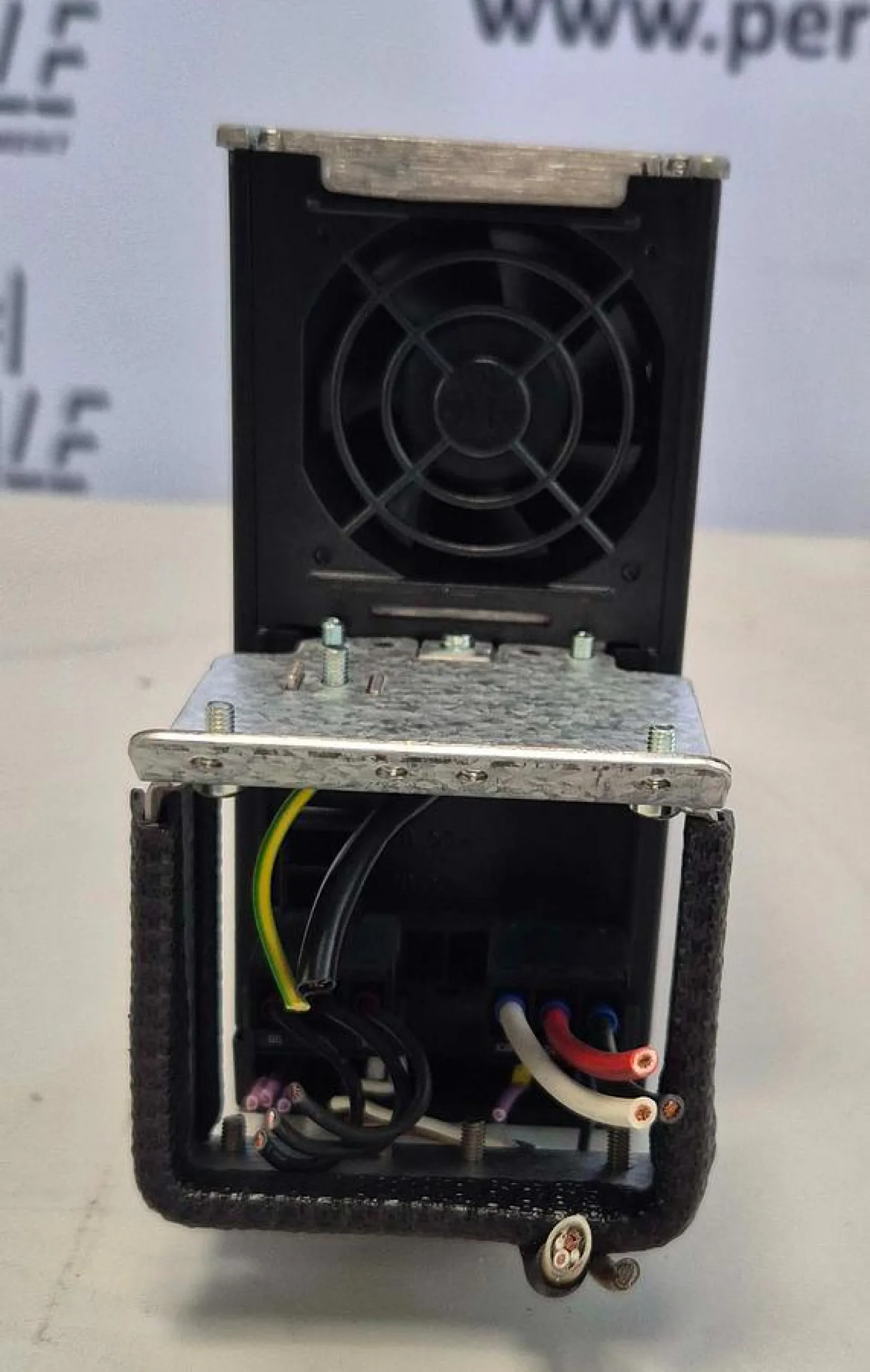 Danfoss Frequenz Umrichter - VLT2807PT4B20STR1DBF12A00C0 - 6