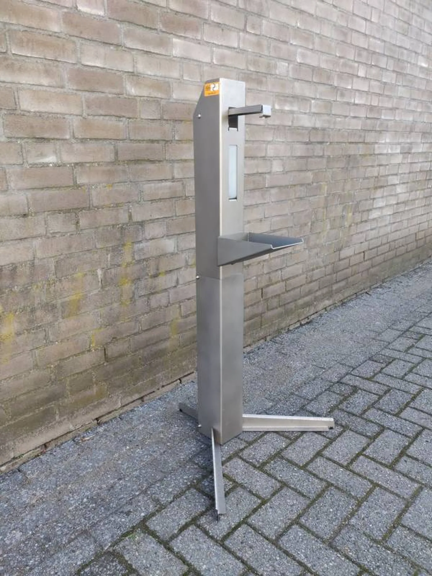 Hand sanitizer dispenser pole - Desinfection - 5