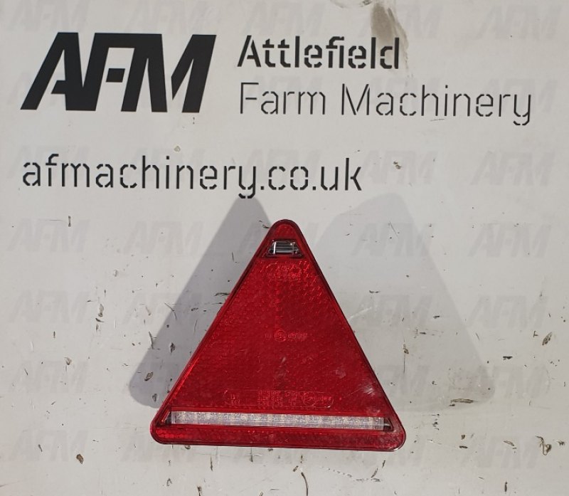 Spearhead Triangle Light Unit RH - 8770867