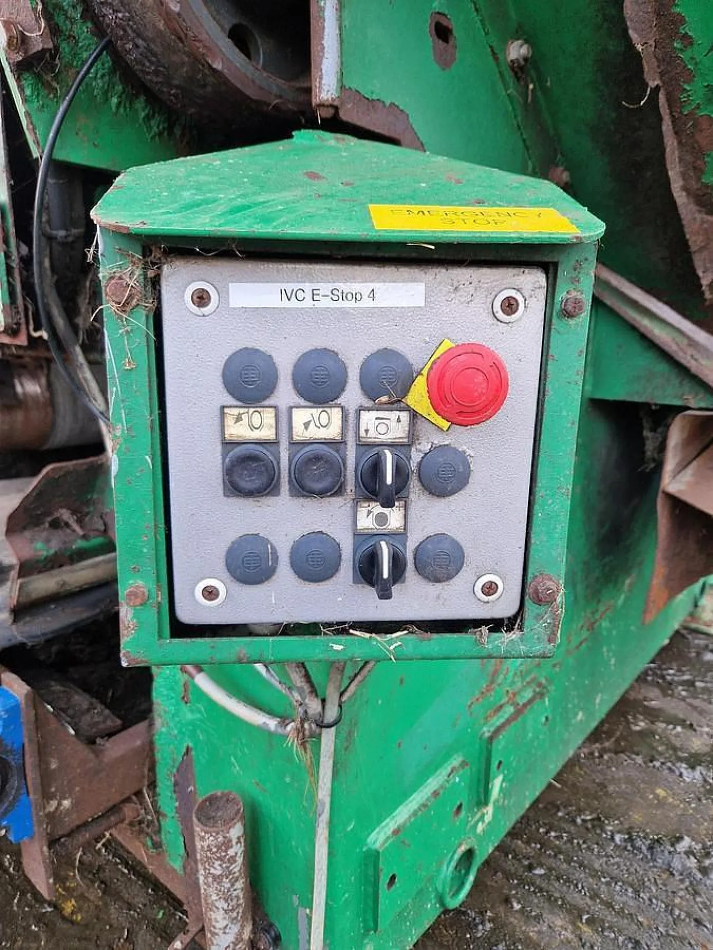 2008 Komptech Mustang Static Trommel Screen Screener - 4