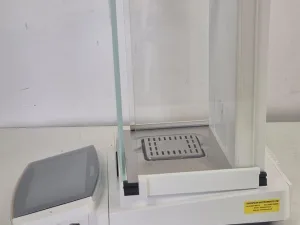 Sartorius Cubis II Semi-Micro Balance, Model MCA225P-2S00-A