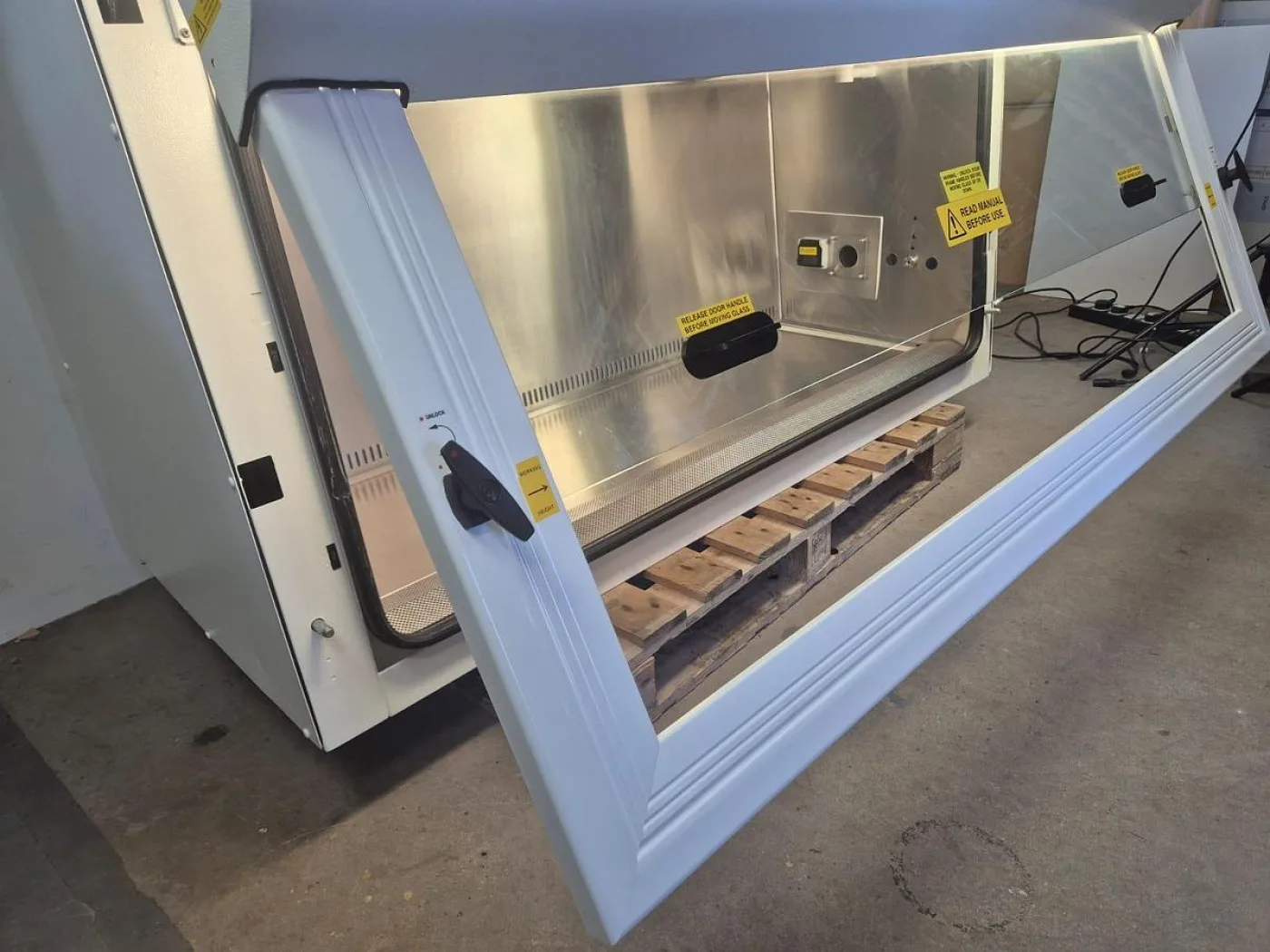 Bioquell Microflow Bio Safety Cabinet Class - 2