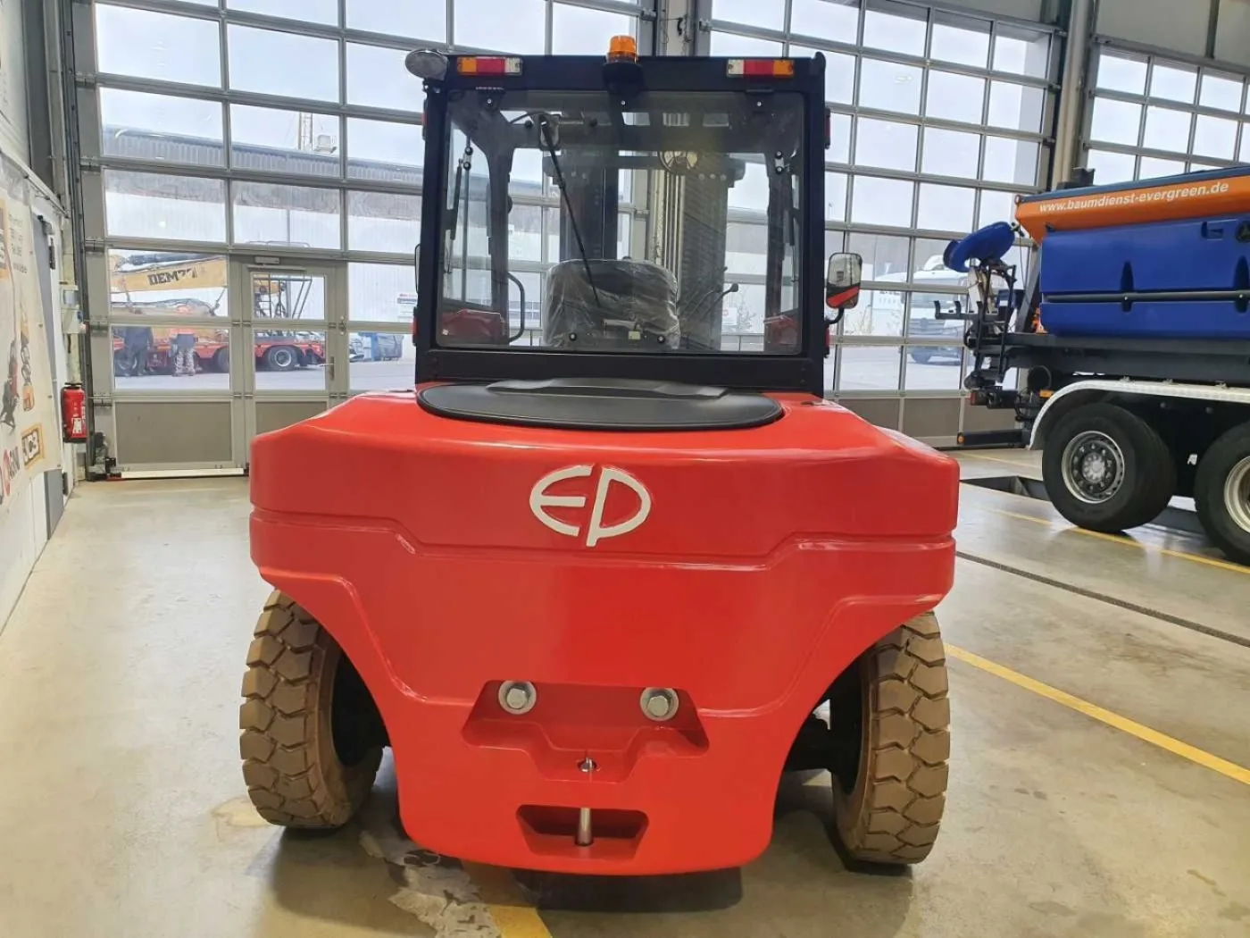 EP Equipment EFL 702 / 7T / Triplex: 5,40m / ZVG - 7