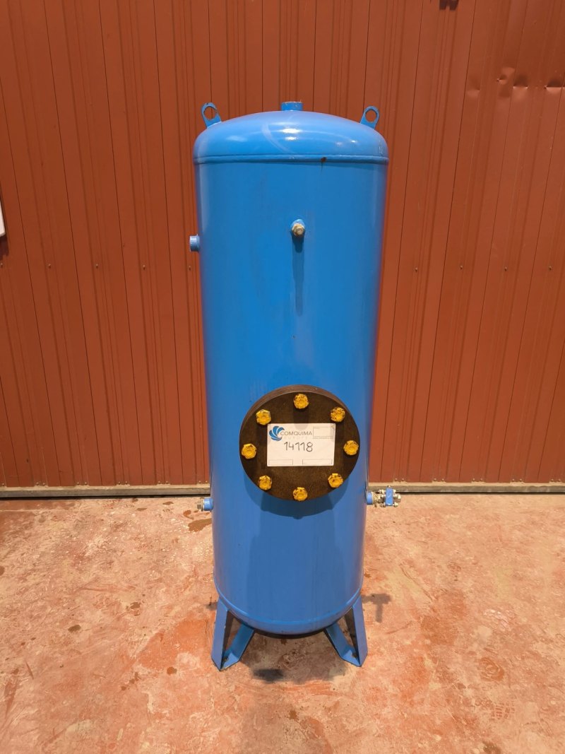 VERTICAL IRON AIR RECEIVER 240 LITRES