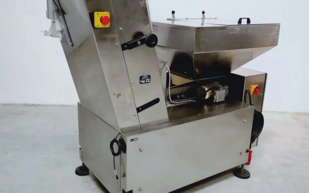 ALIMENTATORE ORIENTATORE TAPPI – ADV – MOD. 805