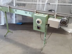 NASTRO TRASPORTATORE A TAPPETO MOTORIZZATO CON VARIATORE DI VELOCITA’