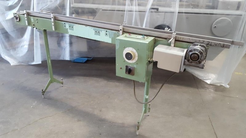 NASTRO TRASPORTATORE A TAPPETO MOTORIZZATO CON VARIATORE DI VELOCITA’