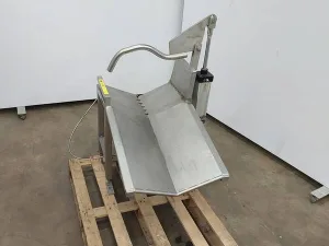 Slaughtering table for sheep | Halal Use