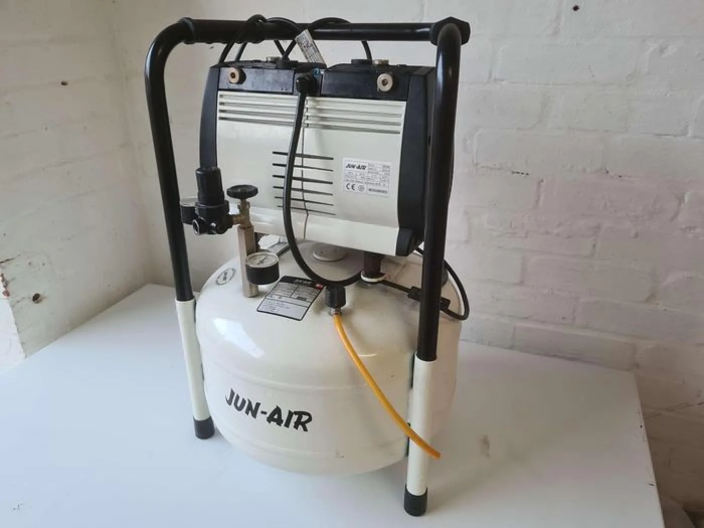 Jun-Air OF302-25B Quiet Running Air Compressor - 5
