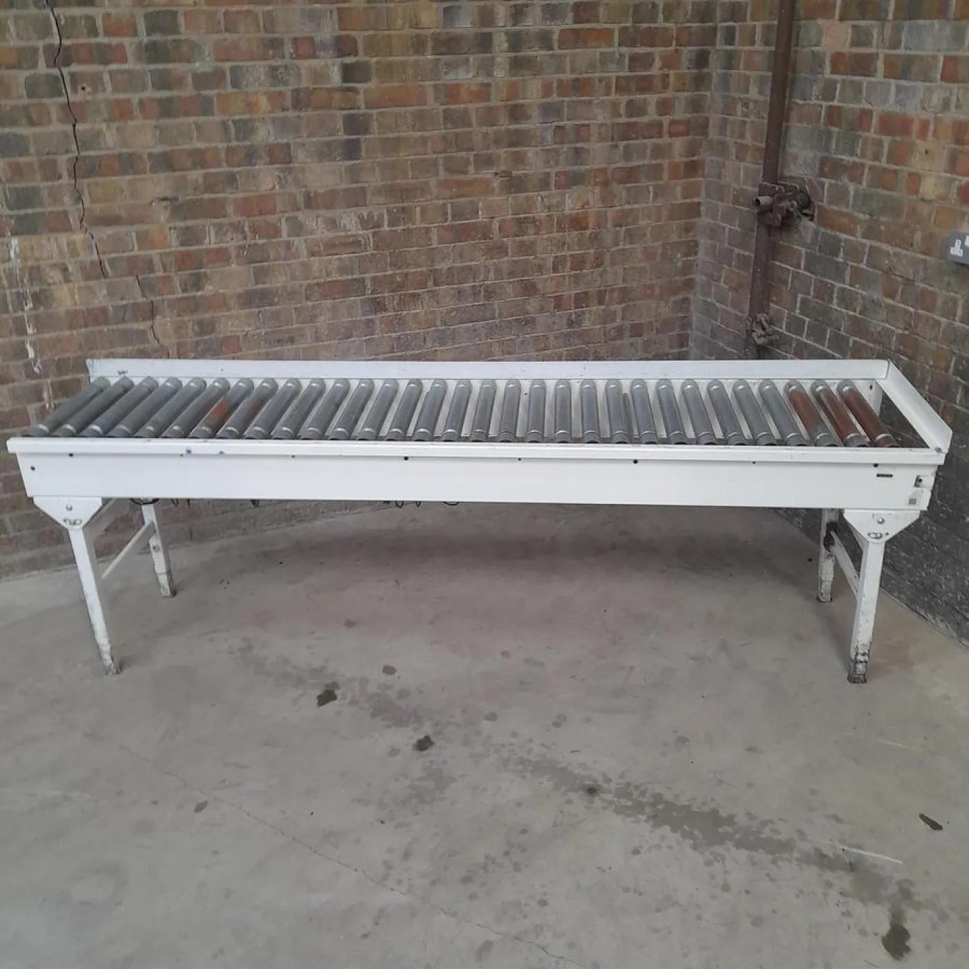 Straight Roller Conveyor - 1
