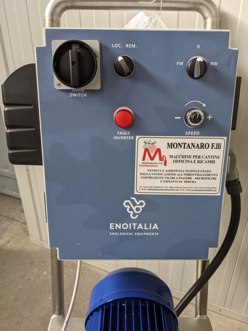 PUMP – ELECTRIC PUMP IN STAINLESS STEEL WITH FOOD NEOPRENE IMPELLER MOD. EURO 60 WITH INVERTER 220/380 VOLT NEW MACHINE