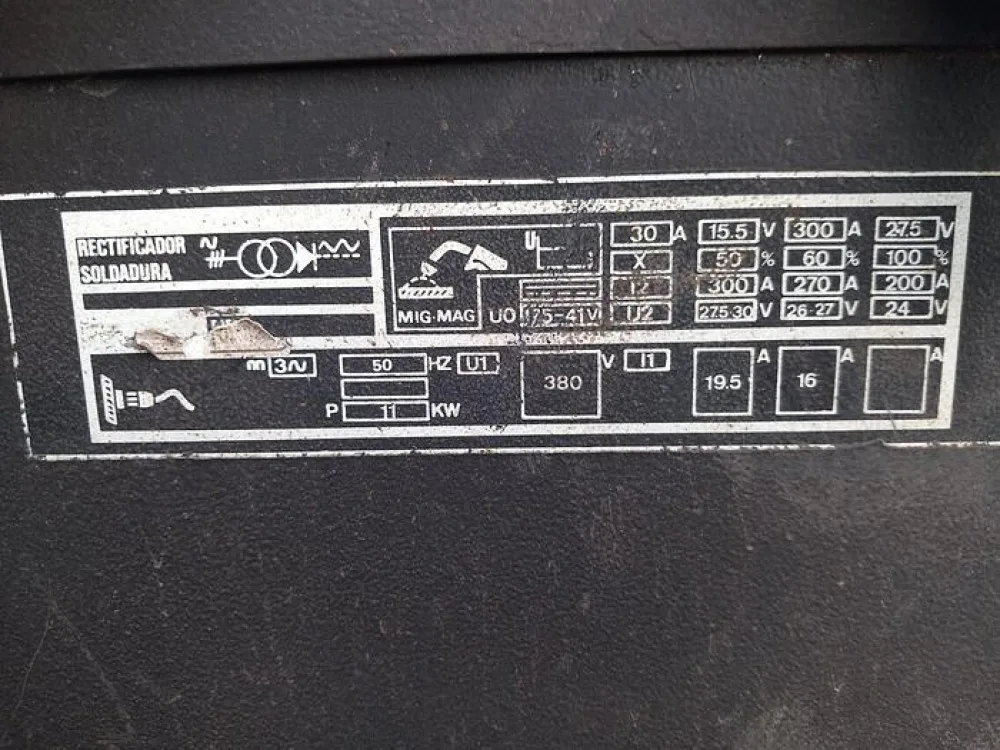 Máquina de soldar ELECTROARIO MIG 300/T2