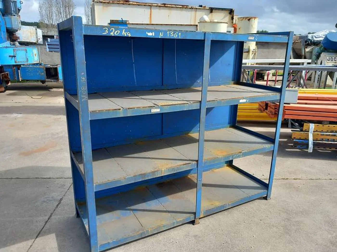 Estante de ferro 1,8X1,65 metros - 2