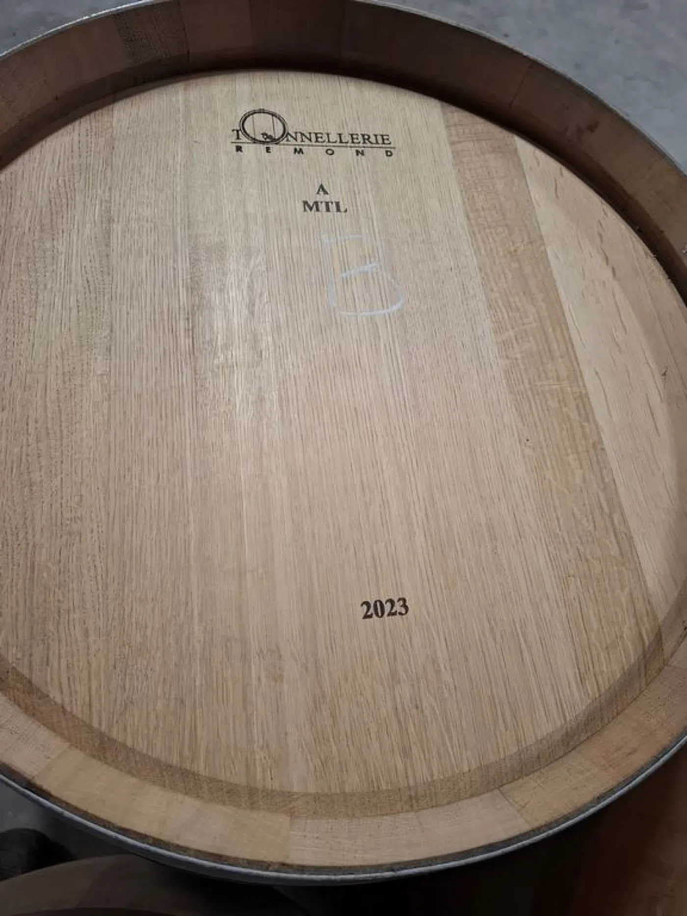 BARRELS LITERS 228, WHITE WINE OF FIRST-USE, SECOND-HAND EQUIPMENT - 2