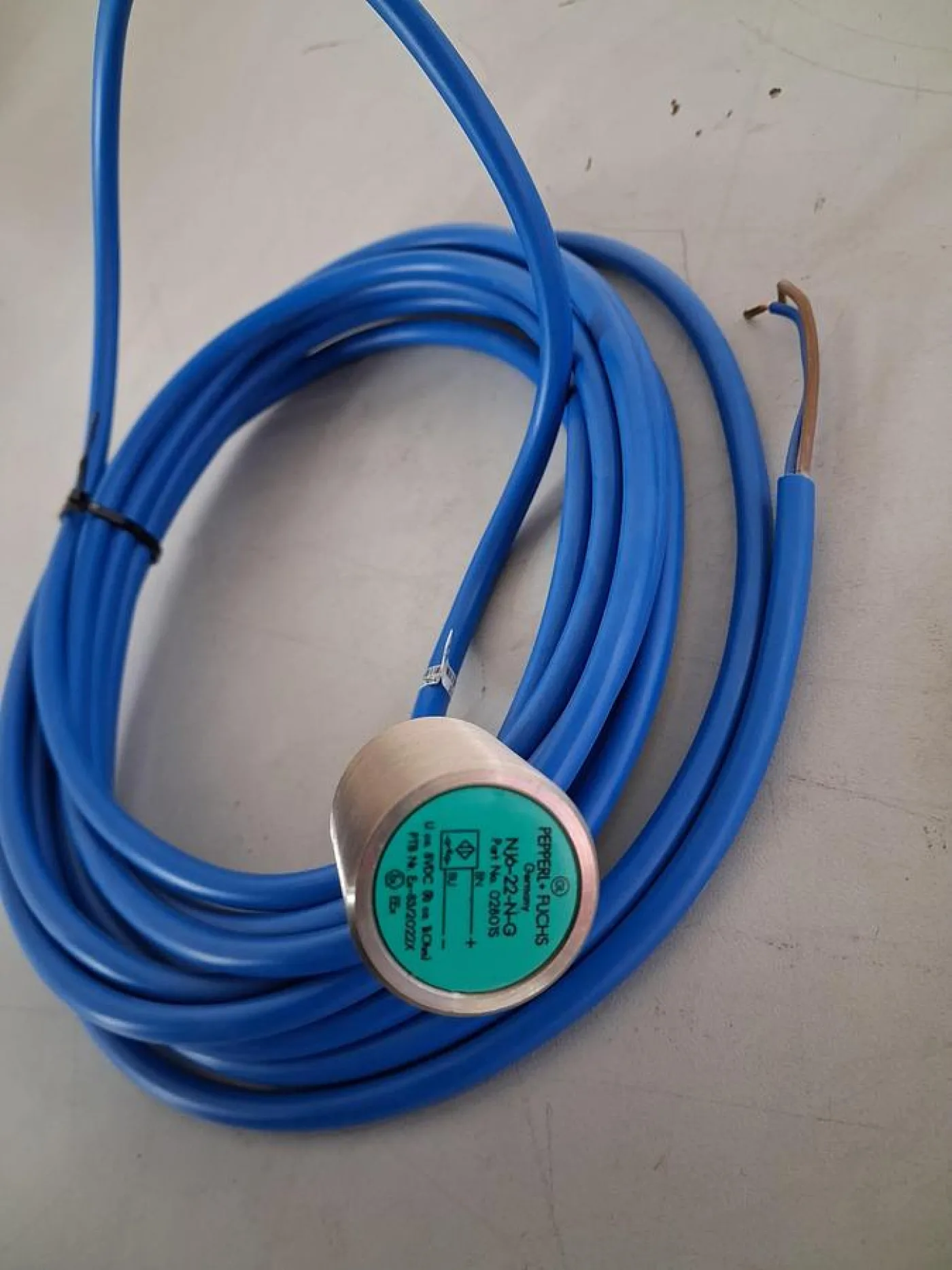 Pepperl+Fuchs NJ2-12GM40-E2 Induktiver Näherungssensor - 3